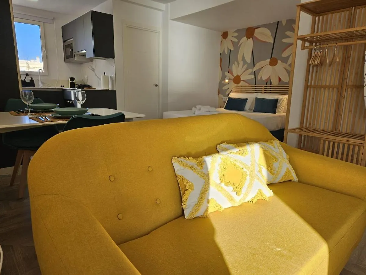 Skyline - Beach Apartment With Breathtaking Views And More Cadiz