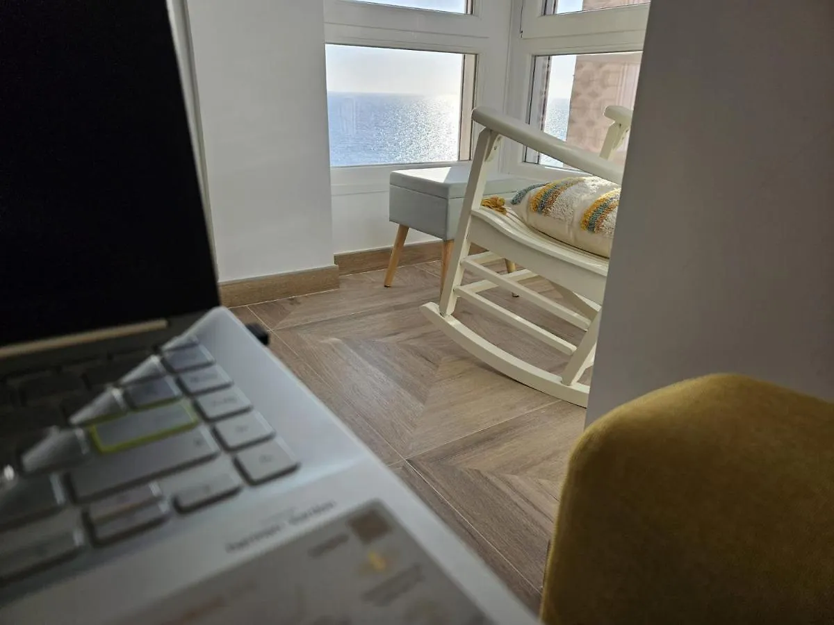 Skyline - Beach Apartment With Breathtaking Views And More Cadiz