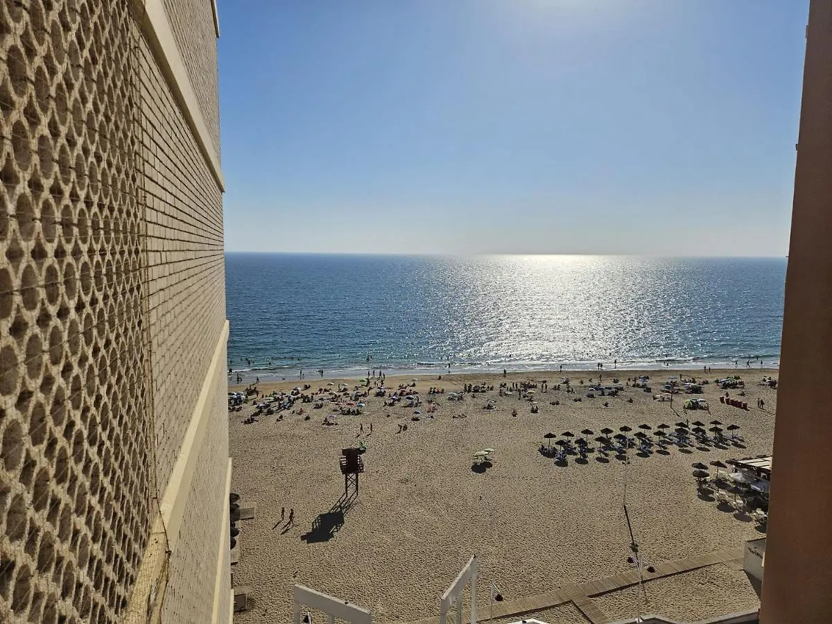 Skyline - Beach Apartment With Breathtaking Views And More Cadiz