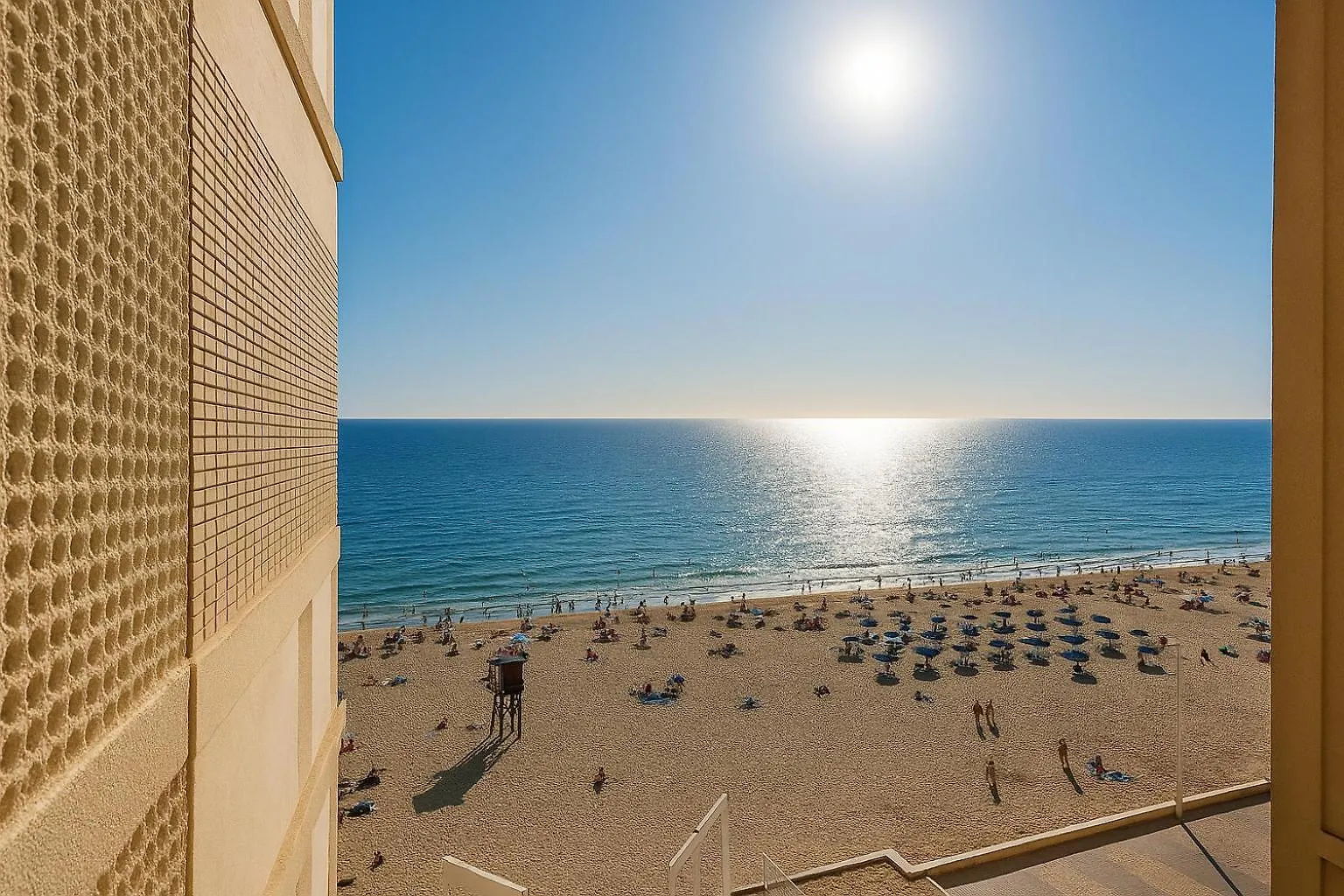 Skyline - Beach Apartment With Breathtaking Views And More Cadiz Spain
